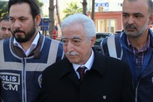 Adana'daki PDY operasyonunda 3 kişi tutuklandı