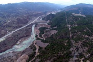 &Ccedil;ocuklar aranırken bulunan ayakkabı korkuttu