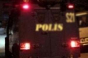 İstanbul'da B&Ouml;G'&uuml;n h&uuml;cre evlerine baskın