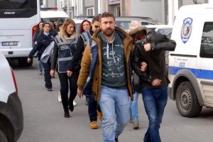 Şirketli telefon dolandırıcılığına 5 tutuklama
