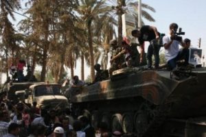 Suriye'de Madaya'dan sonra Deyr ez Zor'da da a&ccedil;lıktan insanlar &ouml;l&uuml;yor