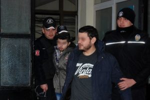 Sultanahmet saldırısı sonrasında g&ouml;zaltına alınanlar sağlık kontrol&uuml;nden ge&ccedil;irildi