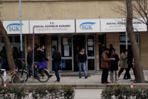Emekli olabilmek i&ccedil;in &ouml;nce yaşadığını ispat edecek