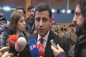 Demirtaş: "Ayrılığı savunmak isteyenler..."