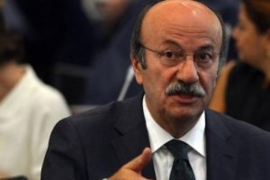 Kılı&ccedil;daroğlu Mehmet Bekaroğlu'nu PM listesine almadı