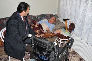 Bursa'da engelli vatandaşa belediyeden ak&uuml;l&uuml; ara&ccedil;