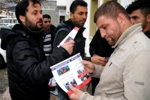 Umut yolcularına, Aylan bebekli uyarı broş&uuml;r&uuml;