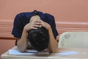 Veliler dikkat! Uzmanlardan 'k&ouml;t&uuml; karne' uyarısı geldi