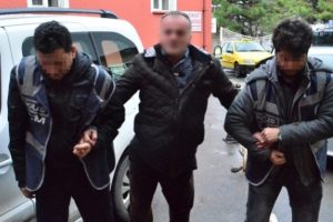'Sahte sağlık raporu' operasyonu: 3'&uuml; doktor 9 g&ouml;zaltı