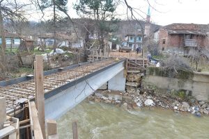 Bursa Eskikaracakaya mahallesine yeni k&ouml;pr&uuml;