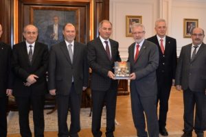Bakanlardan Bursa Uludağ &Uuml;niversitesi'ne destek&nbsp;