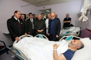 Amasya M&uuml;ft&uuml;s&uuml; İpek, şehit cenazesinde trafik kazası ge&ccedil;irdi