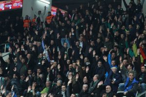 Bursaspor Kul&uuml;b&uuml; Başkanı Recep B&ouml;l&uuml;kbaşı ve y&ouml;netimi ibra edilmedi