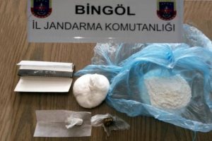 Yolcu otob&uuml;s&uuml;nde kokainle yakalandı