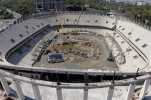 Vodafone Arena'da bir iş&ccedil;i can verdi!