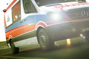 Polisin durdurduğu ambulans 'minib&uuml;s' &ccedil;ıktı
