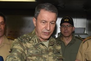 Orgeneral Akar o toplantıya katılıyor