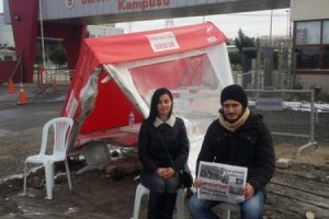 Umut n&ouml;betine İzmirli gazeteciler devam etti
