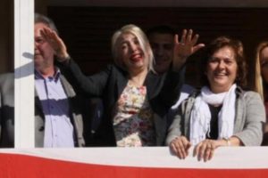 Erdoğan'a el işaretiyle hakarete 11 ay hapis