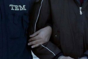Manisa'daki ter&ouml;r operasyonunda 6 kişi tutuklandı