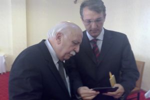 CHP'li vekil istedi Bakan Bursalı aileye telefon a&ccedil;tı