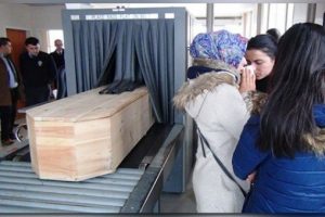 Havaalanında dikkat &ccedil;eken olay!