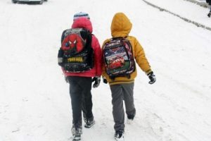 Bursa'da 4 il&ccedil;ede okullar bir g&uuml;n tatil edildi