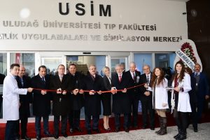 Bursa "Mesleksel Beceri Laboratuvarı"nda doktorluğa ilk adımı atıyorlar