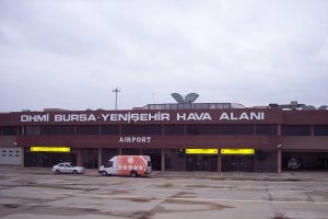 THY u&ccedil;ağı Bursa Yenişehir'e acil iniş yaptı