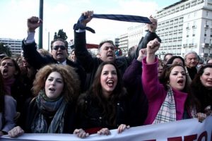 &Ccedil;ipras'a tepki i&ccedil;in avukatlar kravatlarını ağaca astı