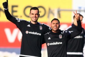 Beşiktaş, Trabzonspor ma&ccedil;ı hazırlıklarına devam etti