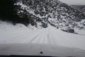 Kırkağa&ccedil;'ta kardan kapanan yolların hepsi a&ccedil;ıldı