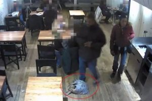 &Ccedil;antayı saniyeler i&ccedil;inde &ccedil;aldılar