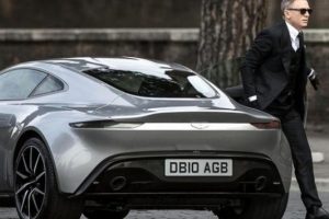 James Bond'un otomobili satılıyor fakat kimse kullanamayacak