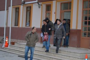 Bursa'da 3 kişiyi yaralayan zanlı tutuklandı