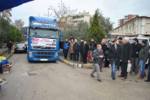 Bursa Mudanya'dan Bayırbucak T&uuml;rkmenlerine yardım