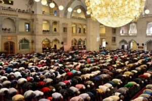 İstanbul'da memurlara cuma namazı ayarı