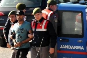 Bodrum'da g&ouml;&ccedil;men ka&ccedil;ak&ccedil;ılığına 4 g&ouml;zaltı