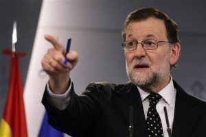Rajoy h&uuml;k&uuml;meti kurma g&ouml;revini reddetti