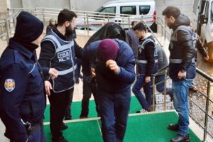 'Sahte sağlık raporu' operasyonu: 2'si doktor 7 tutuklama
