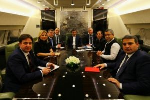 Davutoğlu'ndan erken se&ccedil;im a&ccedil;ıklaması ve Biden'a tepki