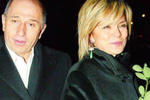 Nihat &Ouml;zdemir'in eşi vefat etti