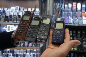 1000'i aşkın &ccedil;alışır haldeki eski telefonu topladı