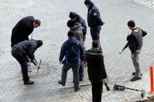 Van'da bomba alarmı