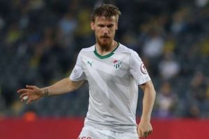 Beşiktaş, Serdar Aziz i&ccedil;in Bursaspor'a teklif yaptı