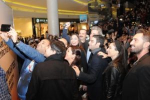 Bursa'da 'Dedemin Fişi' izdihamı