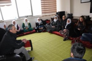 Hakkari'de, sokağa &ccedil;ıkma yasaklarını protesto i&ccedil;in a&ccedil;lık grevi