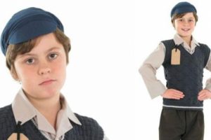 İtalya'da m&uuml;lteci &ccedil;ocuk kost&uuml;m&uuml; tartışma yarattı