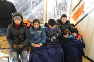 Ayvacık'ta 62 Suriyeli ka&ccedil;ak yakalandı