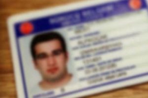 Ehliyeti yenilemek i&ccedil;in bu parayı &ouml;demek zorundasınız